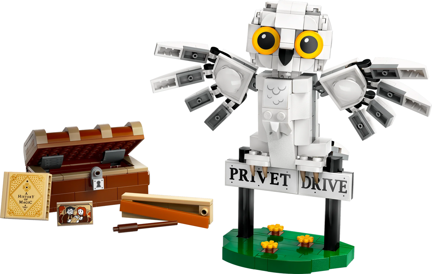 LEGO® Harry Potter™ Hedwig™ at 4 Privet Drive